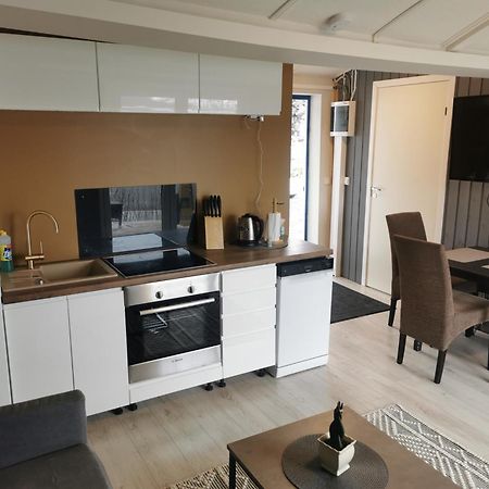 Polar Spot Camping Hotell Nygardsjoen Rom bilde