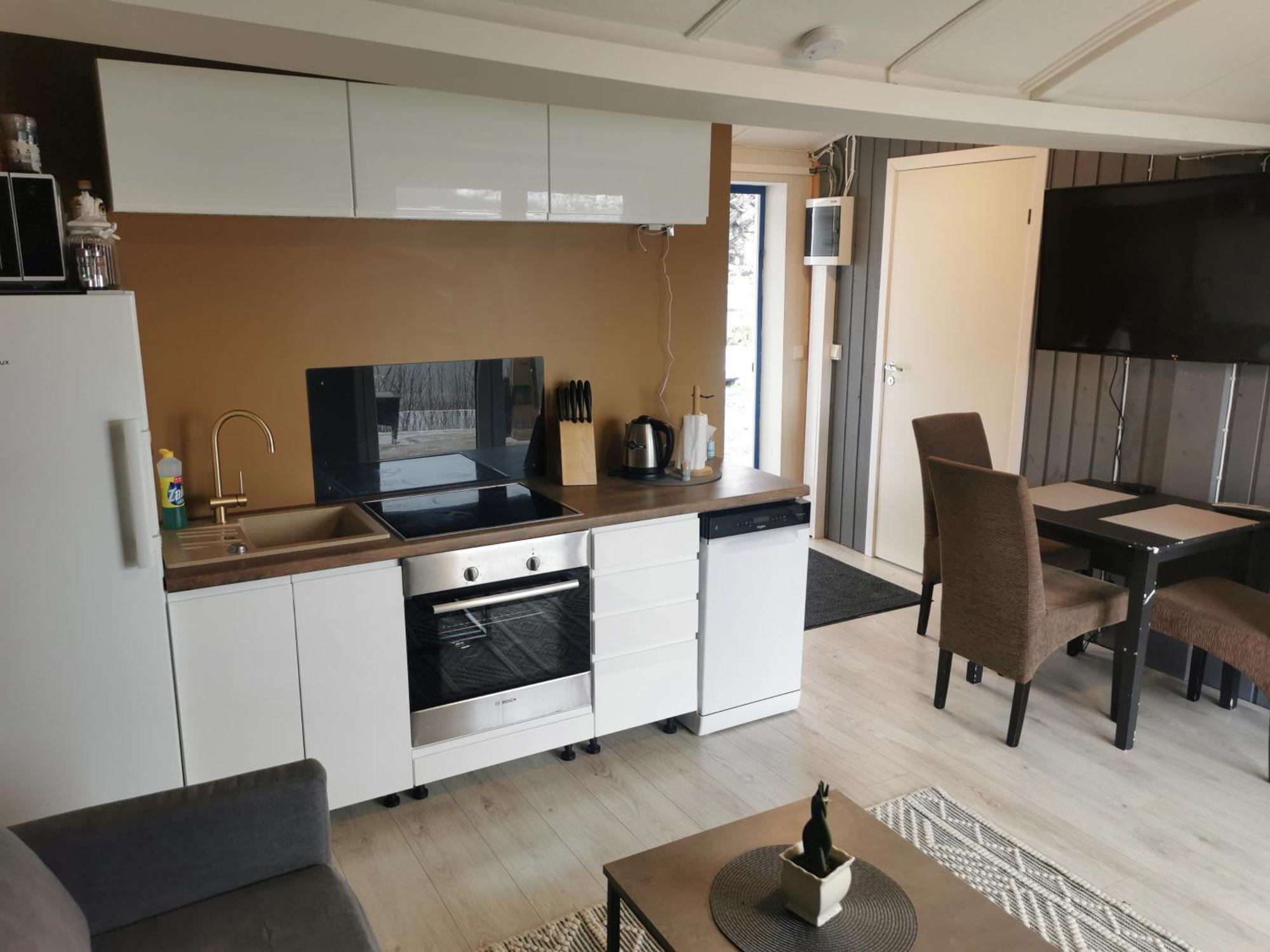 Polar Spot Camping Hotell Nygardsjoen Rom bilde